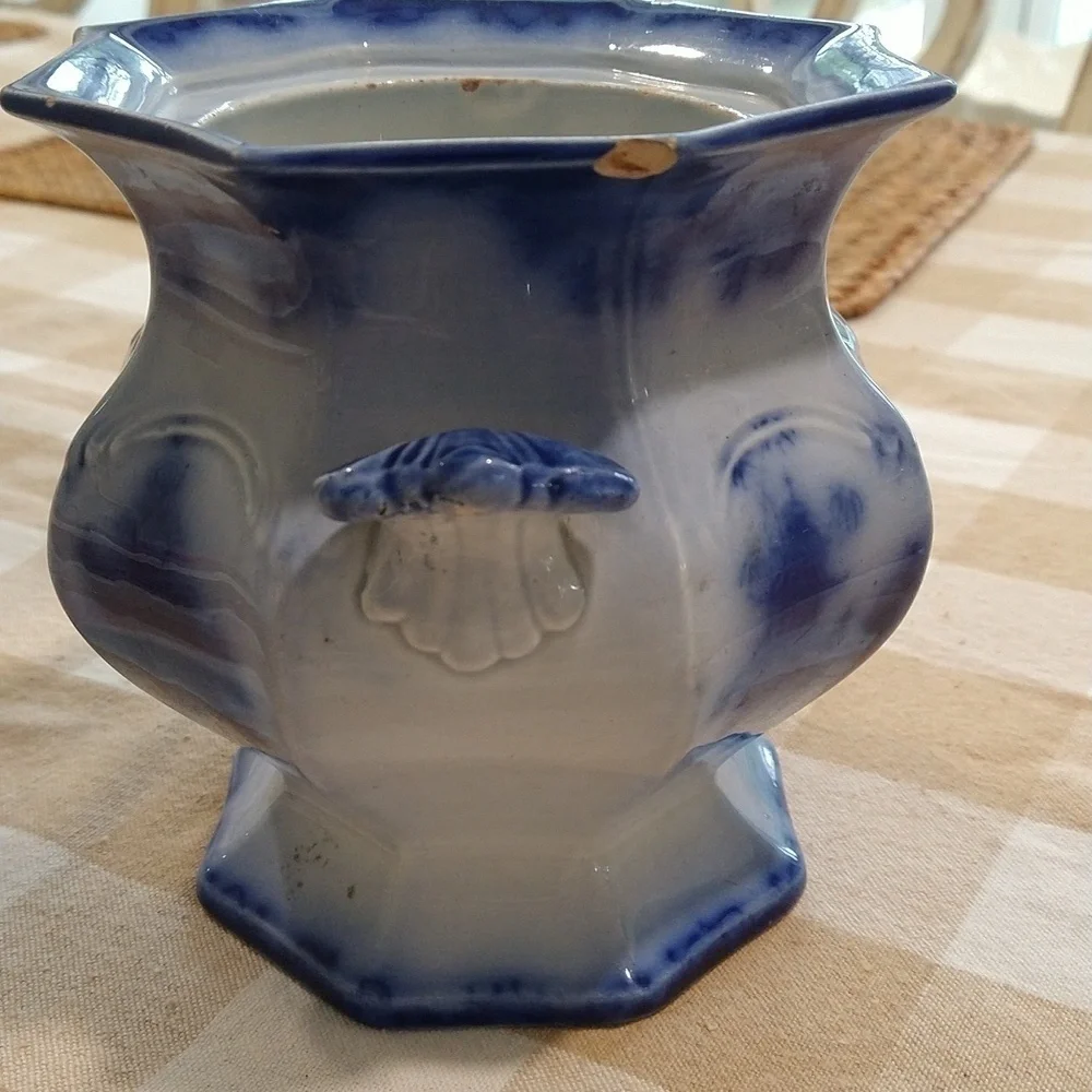 Flow blue antique sugar bowl C & G  Alcock England scinde